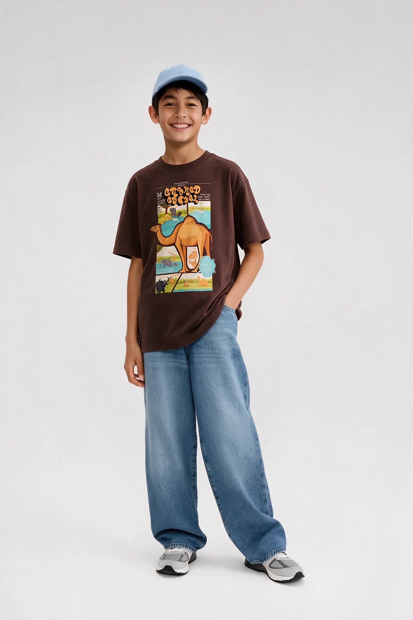 The Crooked Camel - T shirt, Brown