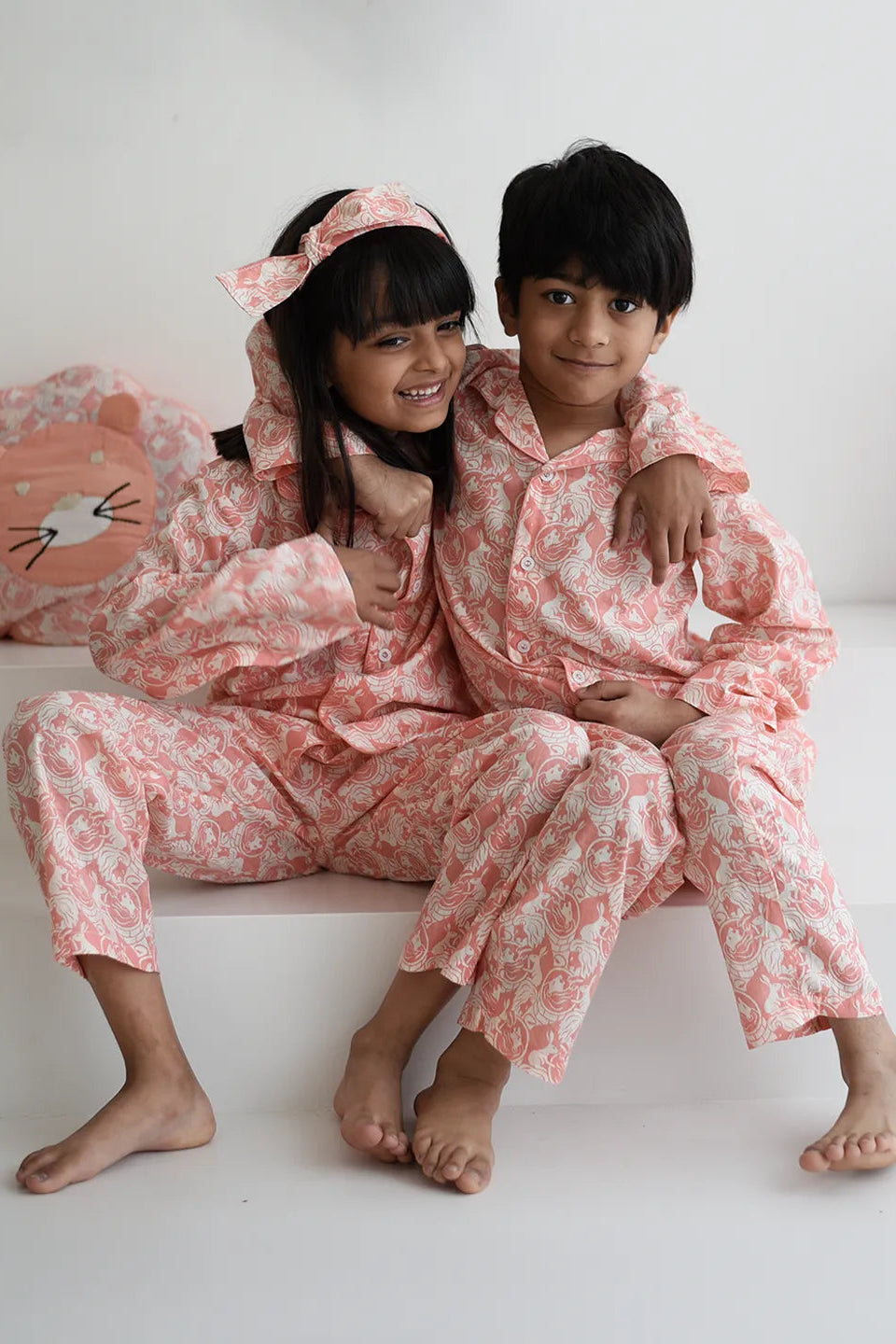 The Foolish Lion & Clever Rabbit - Sleepwear