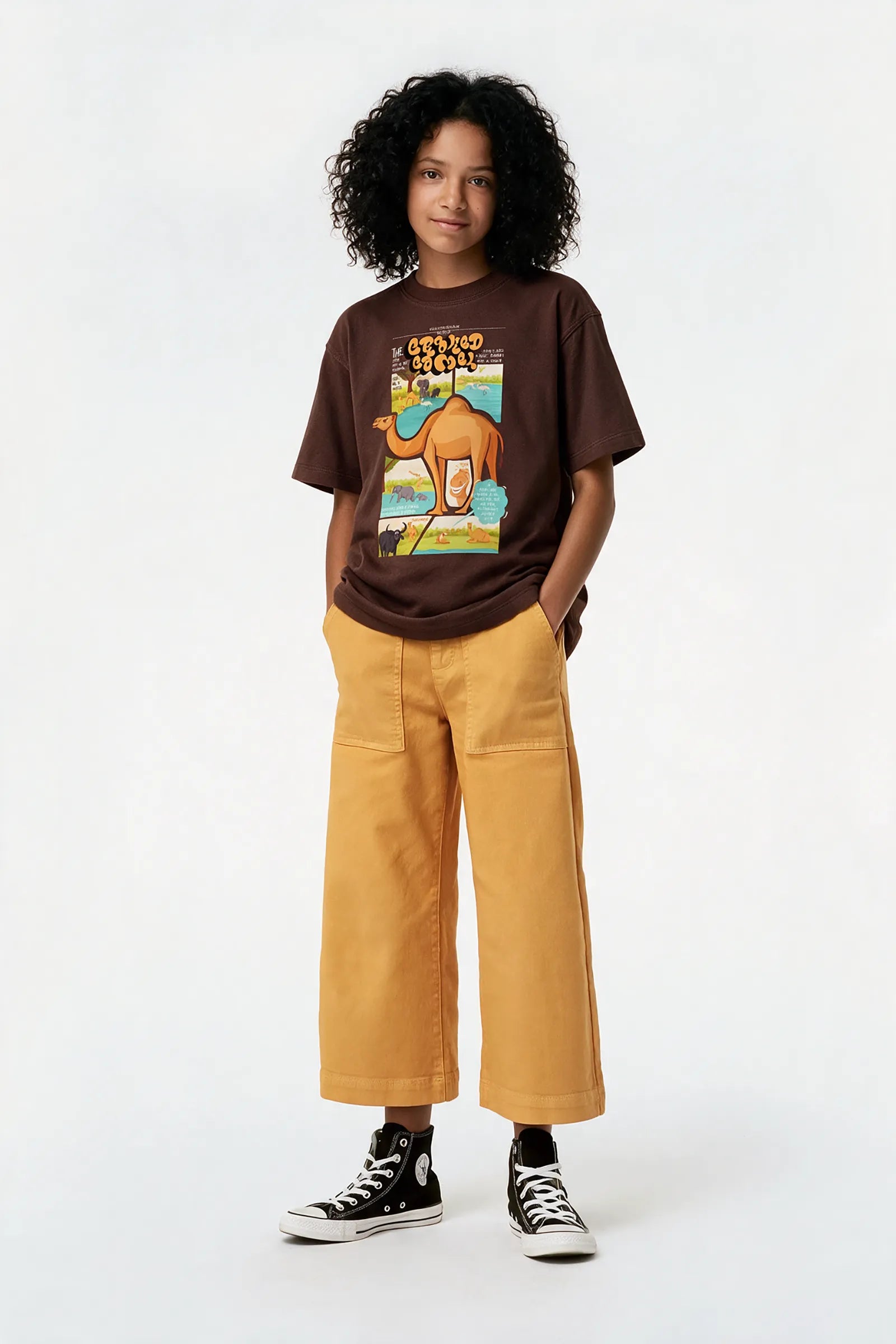 The Crooked Camel - T shirt, Brown