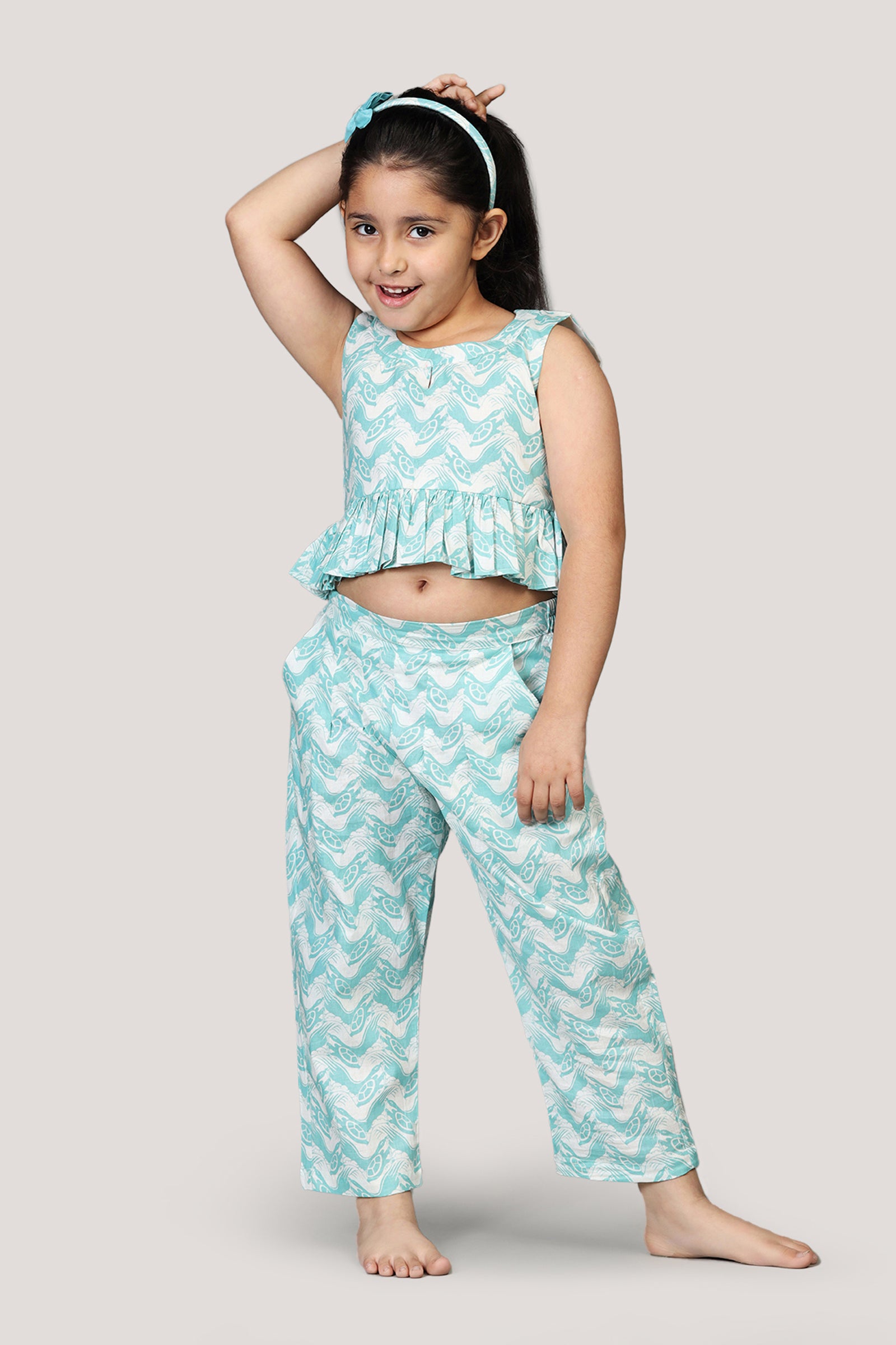 The Talkative Turtle Print - Crop Top Set