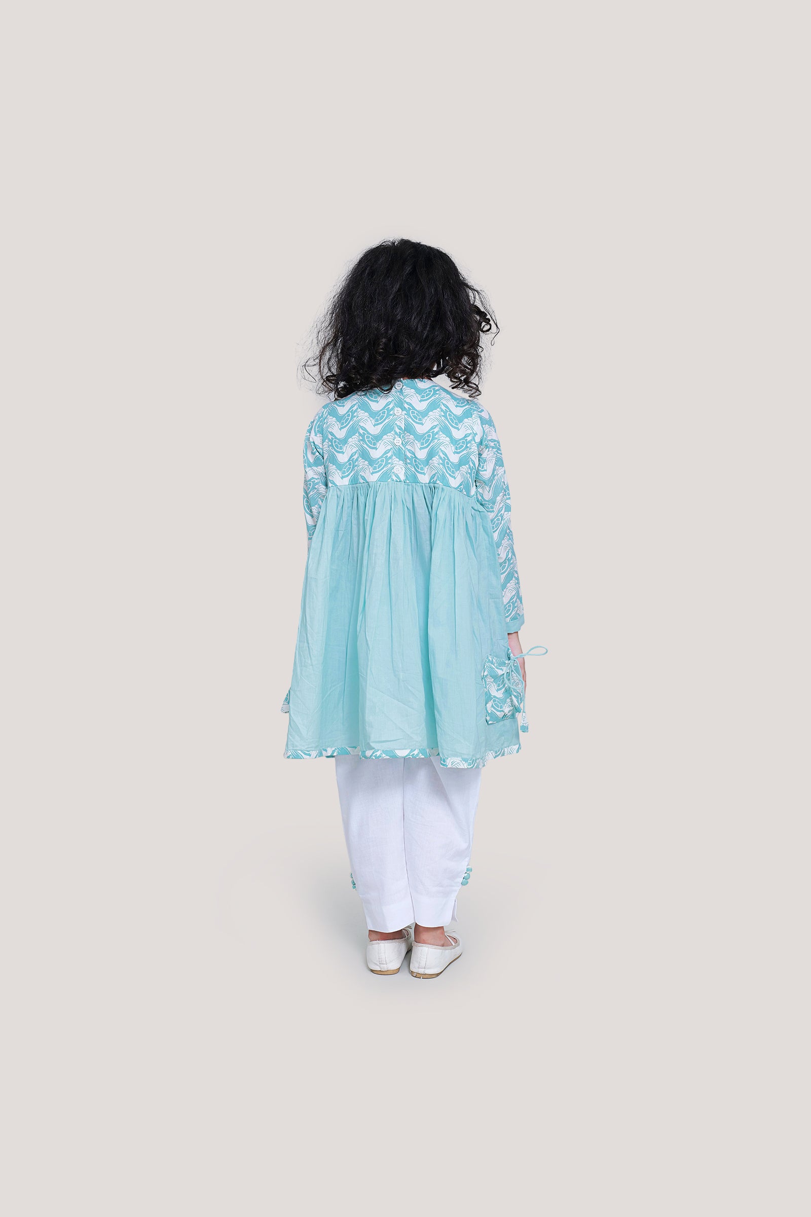The Talkative Turtle - Round Neck Kurta with White Pants