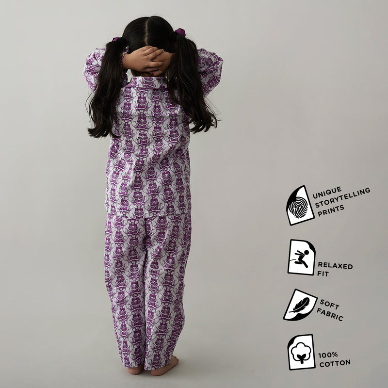 Unisex Single Set Cotton Kids Sleepwear with Two Cats & Monkey Story print (1 Top & 1 Bottom)