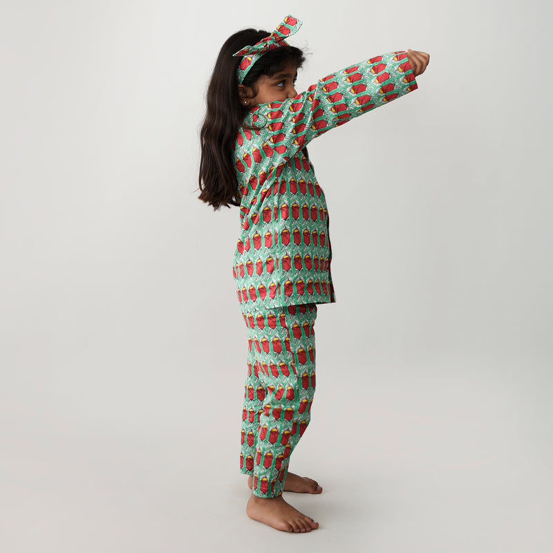 Cotton Kids Sleepwear with The Proud Rose Story Print