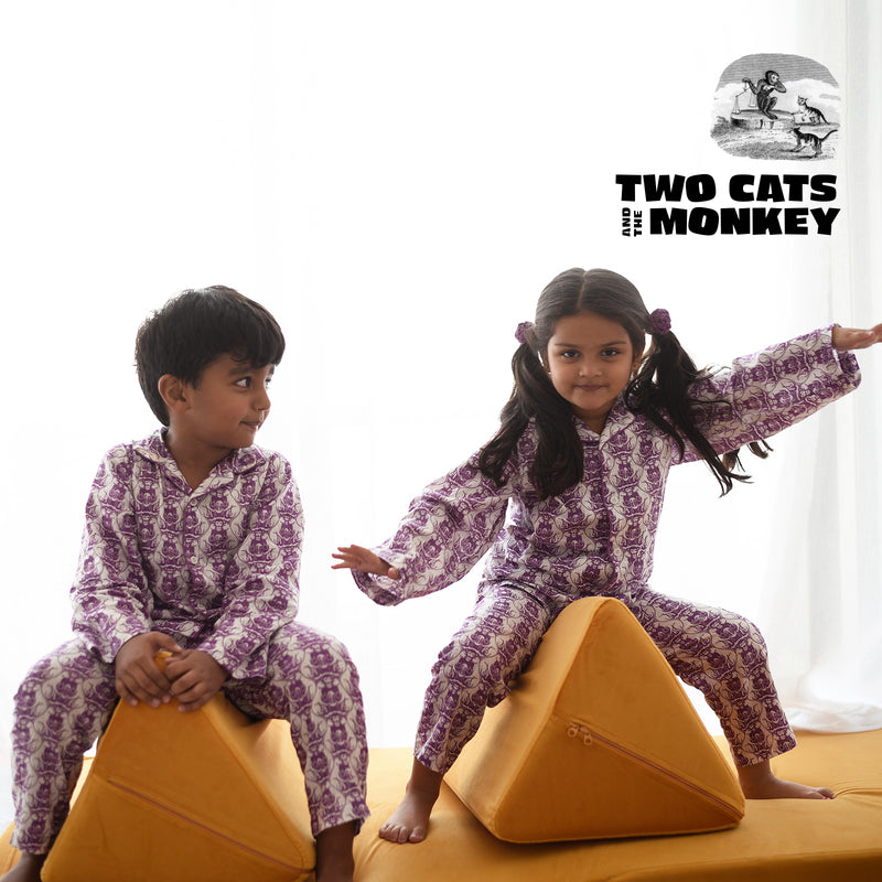 Cotton Girls Sleepwear with Two Cats & Monkey Story print