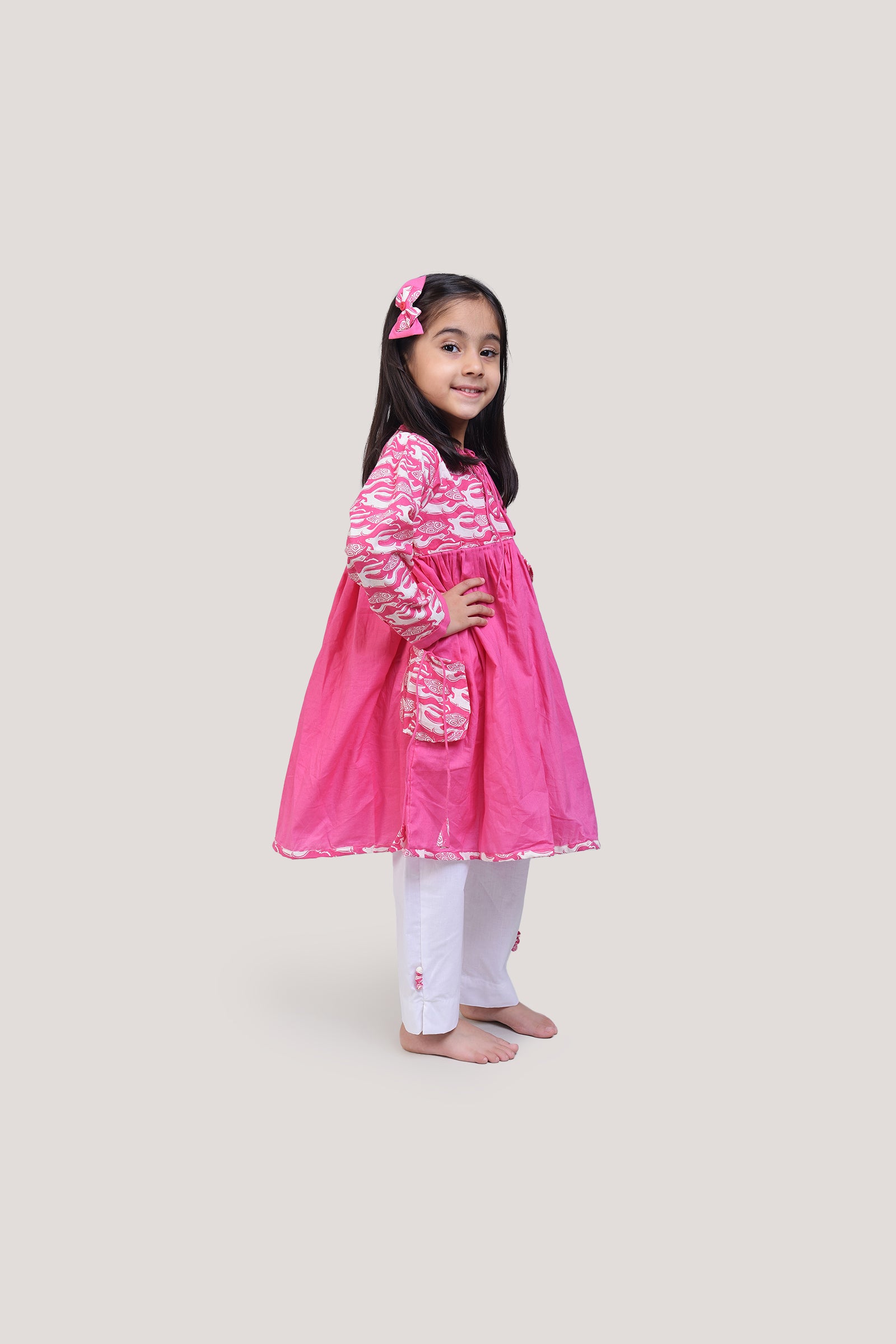 The Hare & The Tortoise - Round Neck Kurta with White Pants