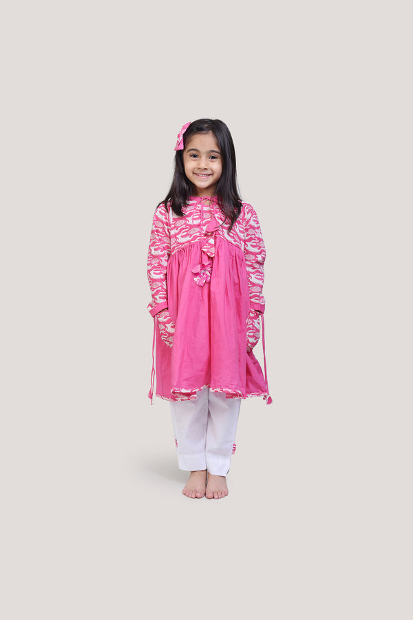 The Hare & The Tortoise - Round Neck Kurta with White Pants
