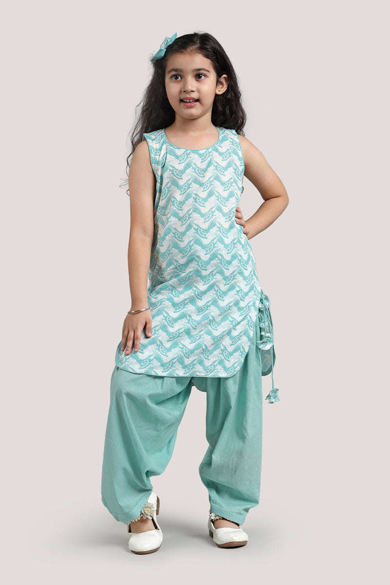 The Talkative Turtle - Patiala Suit Set
