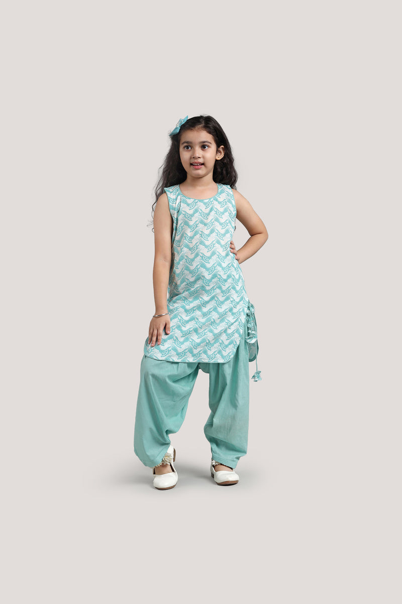 The Talkative Turtle - Patiala Suit Set