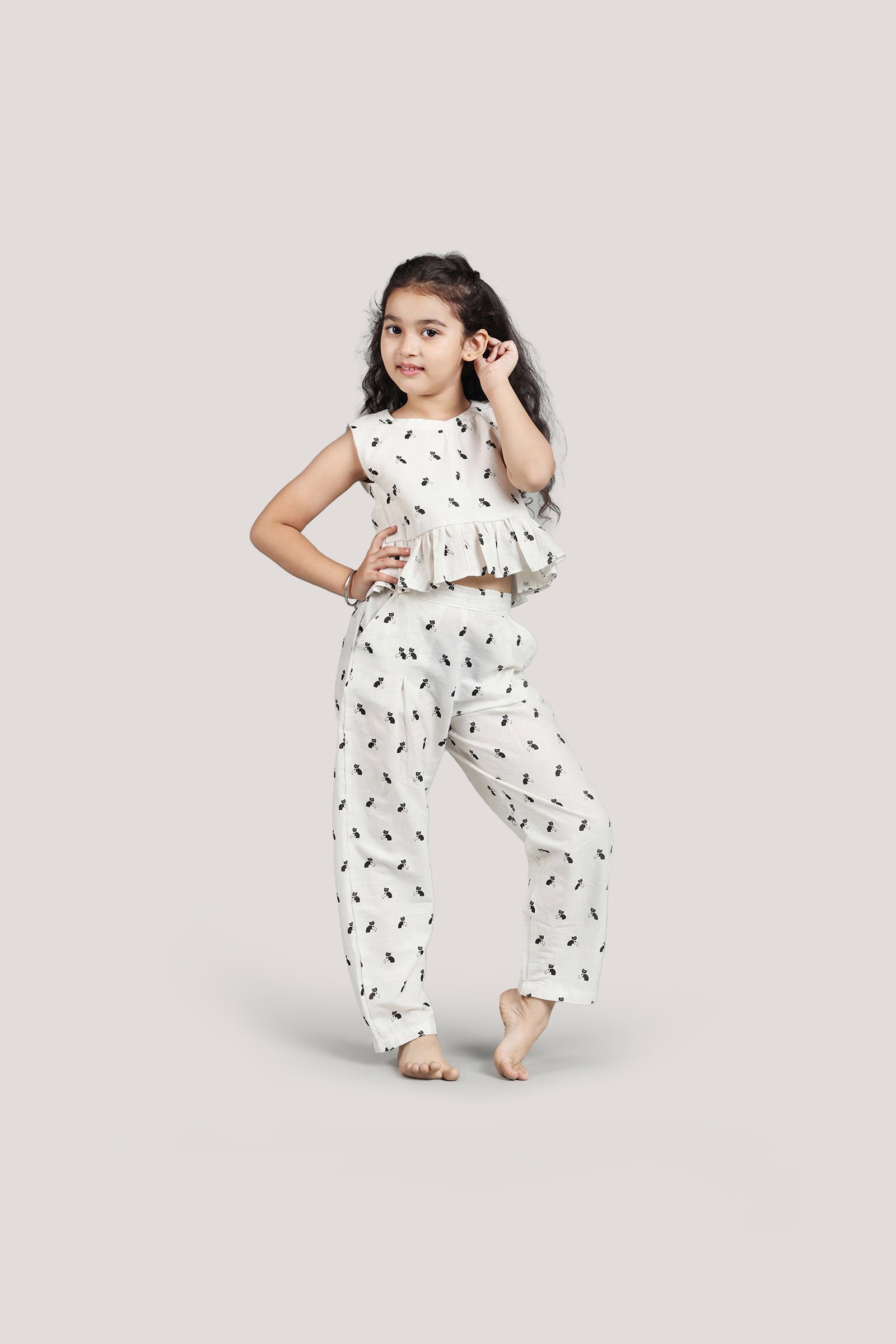 Bell The Cat - Crop Top Set, Beige