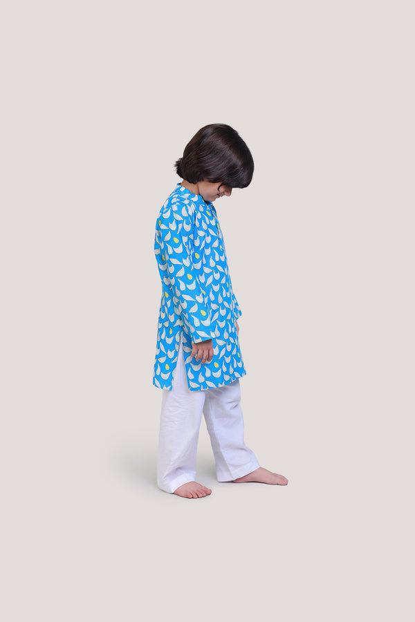 Hen That Laid The Golden Eggs- Boys Kurta Pajama Set