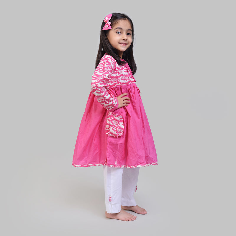 Cotton Full Sleeve Round Neck Kurta with Side Pockets And White Pants For Girls with The Hare & The Tortoise Print