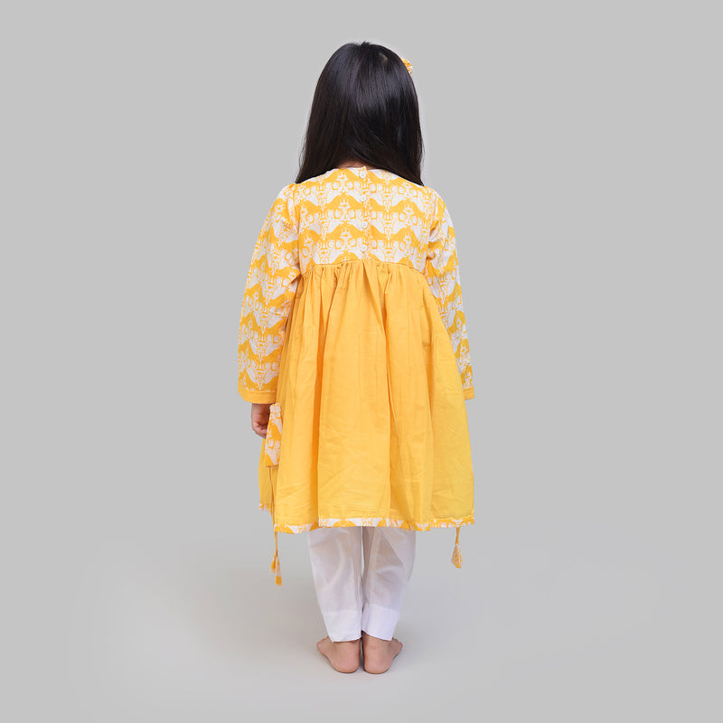 Buy White & Yellow Kurta Suit Sets for Women by SKYLEE Online | Ajio.com